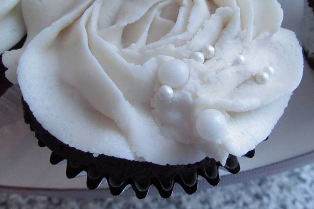 Cravings Cupcakery