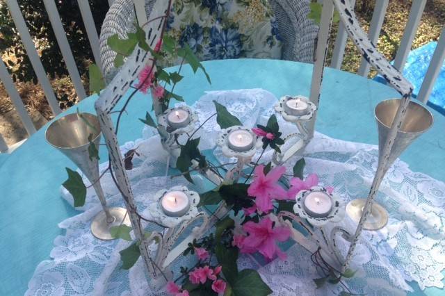 Table centerpiece designed by Karen Harrison