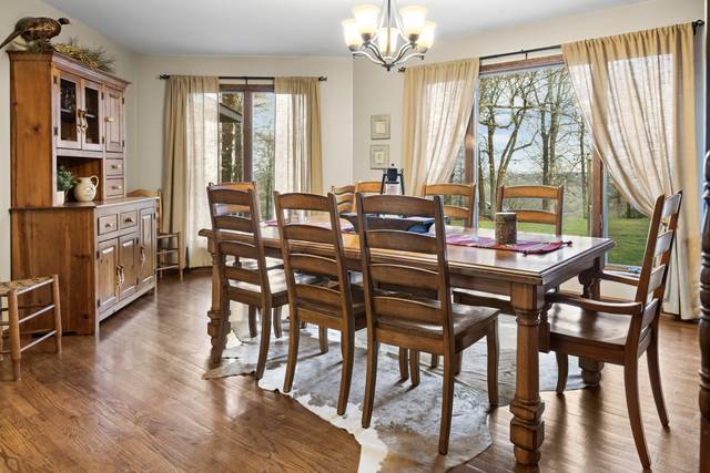Dining area 3