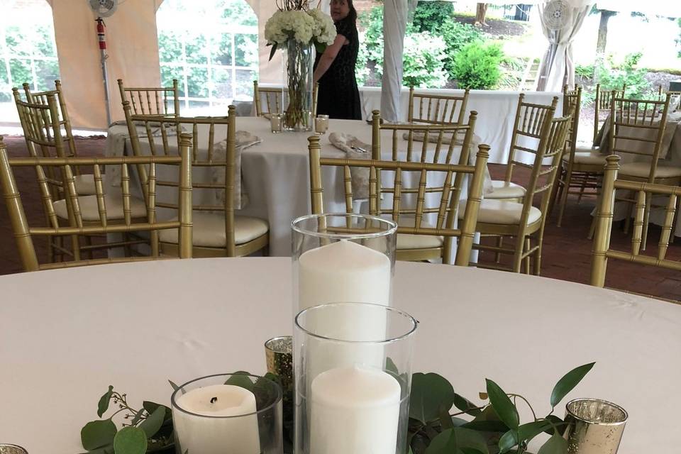 Belmont manor centerpiece