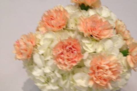 Peach cake flowers