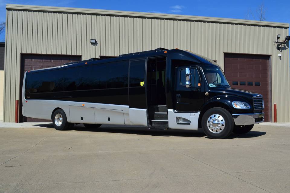 Seats 39 passengers