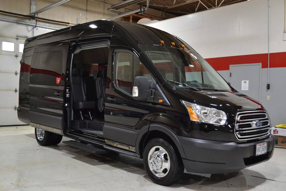 14 passenger luxury shuttle