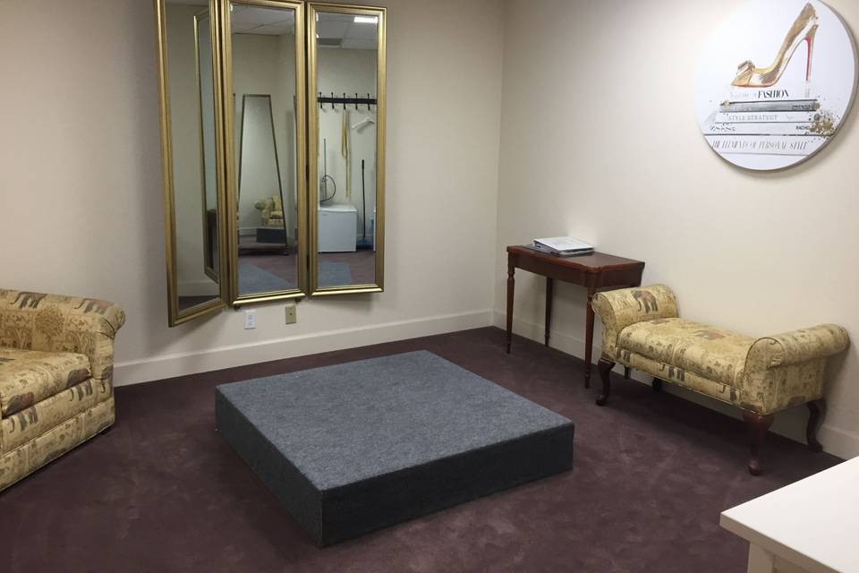 Bridal fitting room