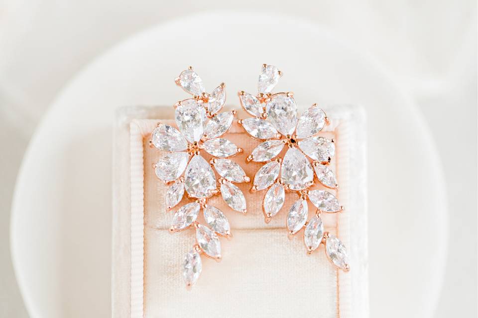 Giselle Pearl Bridal Earrings - Wink of Pink Shop