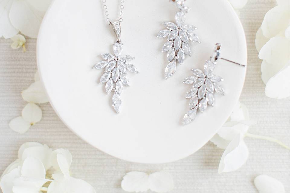 Jasmine wedding jewelry set