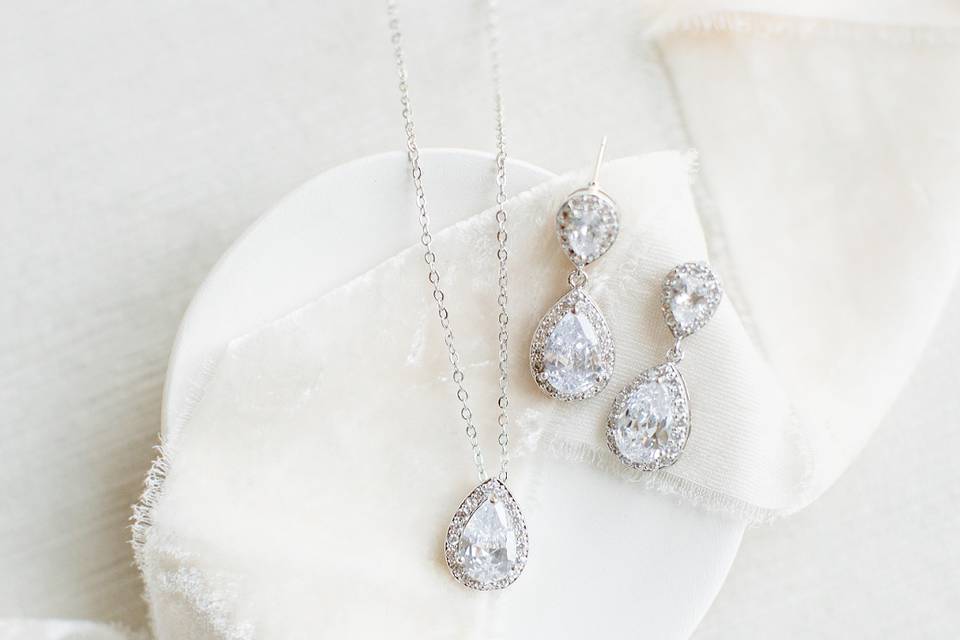 Emilia wedding jewelry set