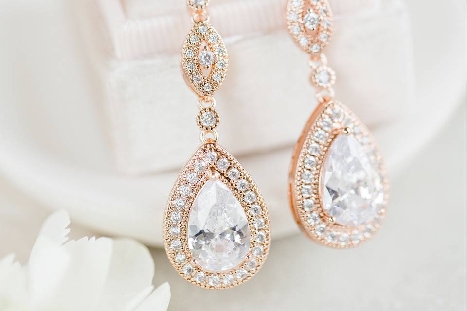 Giselle Pearl Bridal Earrings - Wink of Pink Shop