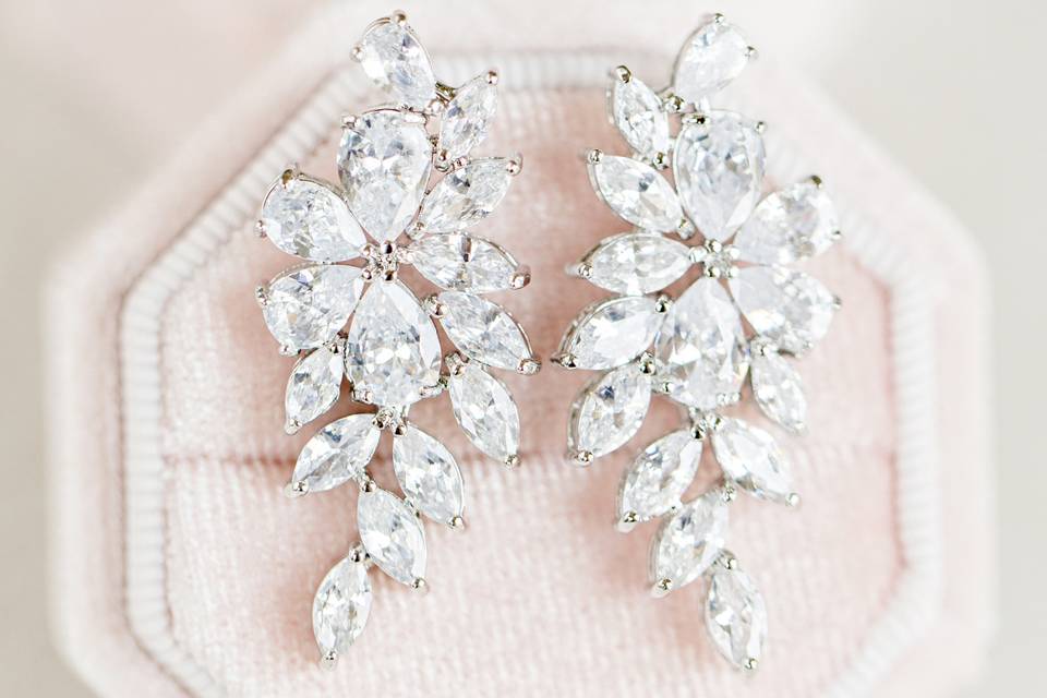 Giselle Pearl Bridal Earrings - Wink of Pink Shop