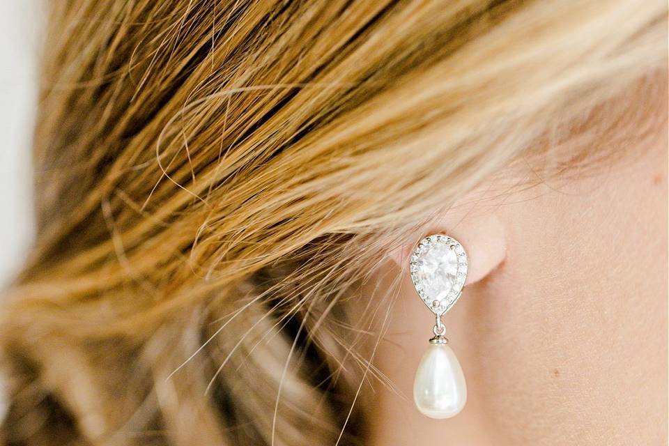 Kendall pearl earrings