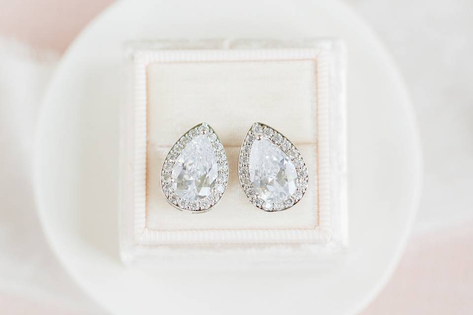 Ava bridesmaid earrings