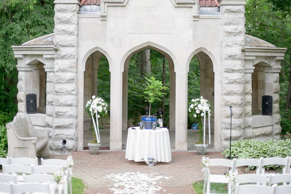 Cathy Teeters Beautiful Weddings and Design Studio