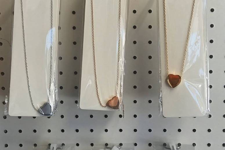 Lock's Custom Signs