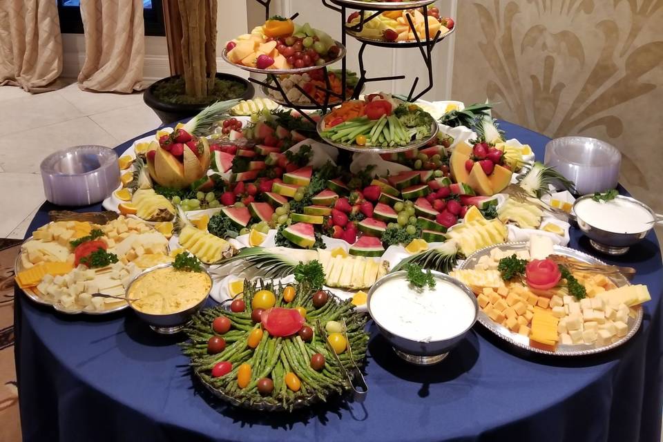 Fruit, veggie & cheese display