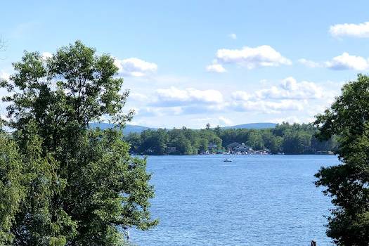 Lakefront ceremony site