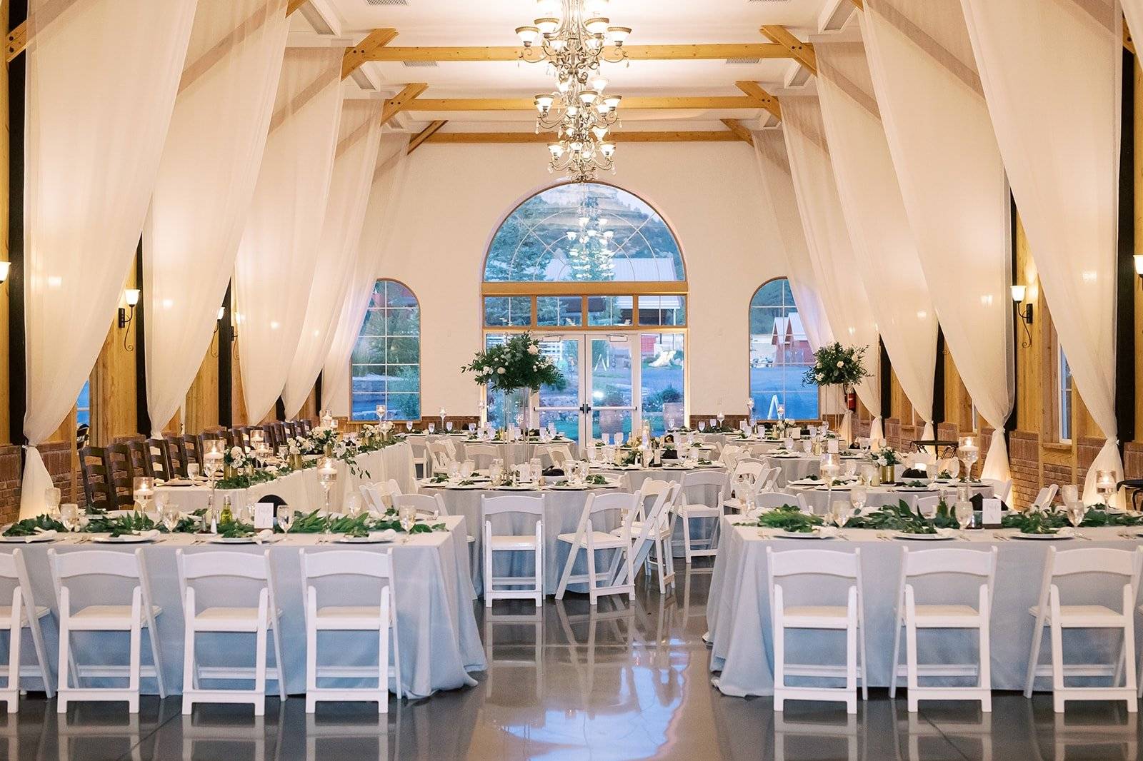 The Venue At Crooked Willow Farms Venue Larkspur CO WeddingWire   9 20 19 Kaylin Cole Crooked Willow Farms 750 Websize 51 207498 158750762623667 