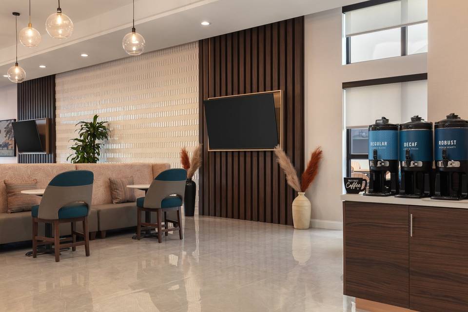 Hilton Garden Inn/Homewood Suites Wichita Airport