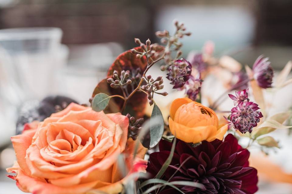 Simple Cocktail Arrangement