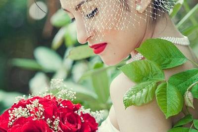 Red & White vintage wedding by Art Vision Studio