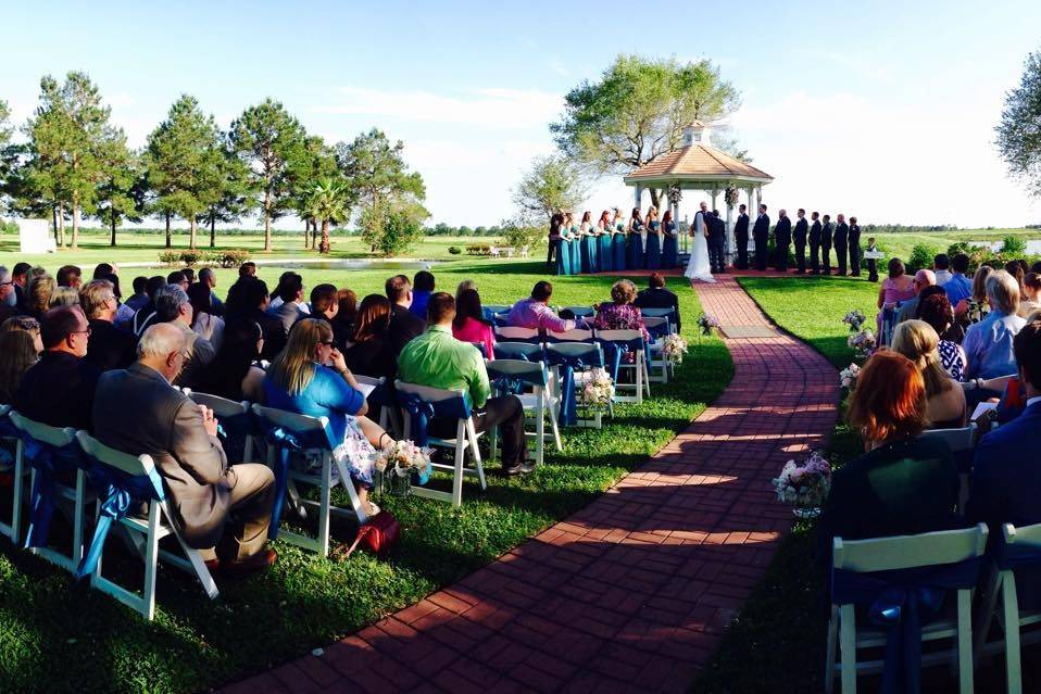 House estate outdoor ceremony