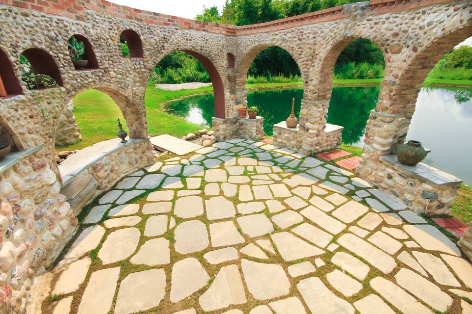 Pond's Edge Venue