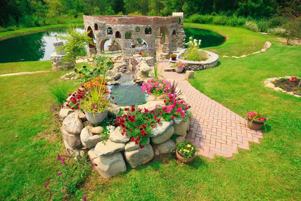 Pond's Edge Venue