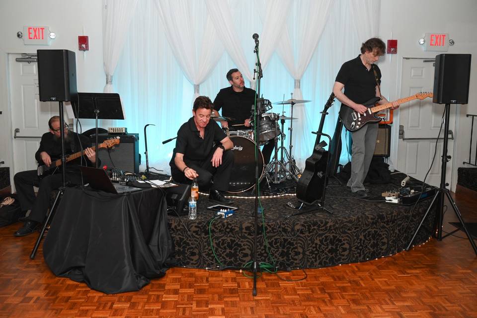 Crystal room stage for bands