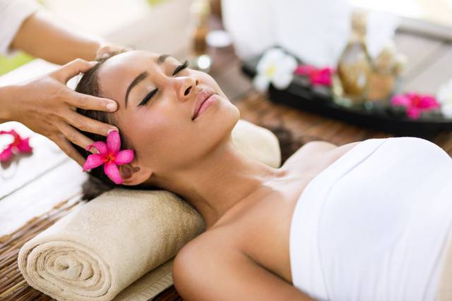 Spa Image Neck Roll Hawaiian.jpg