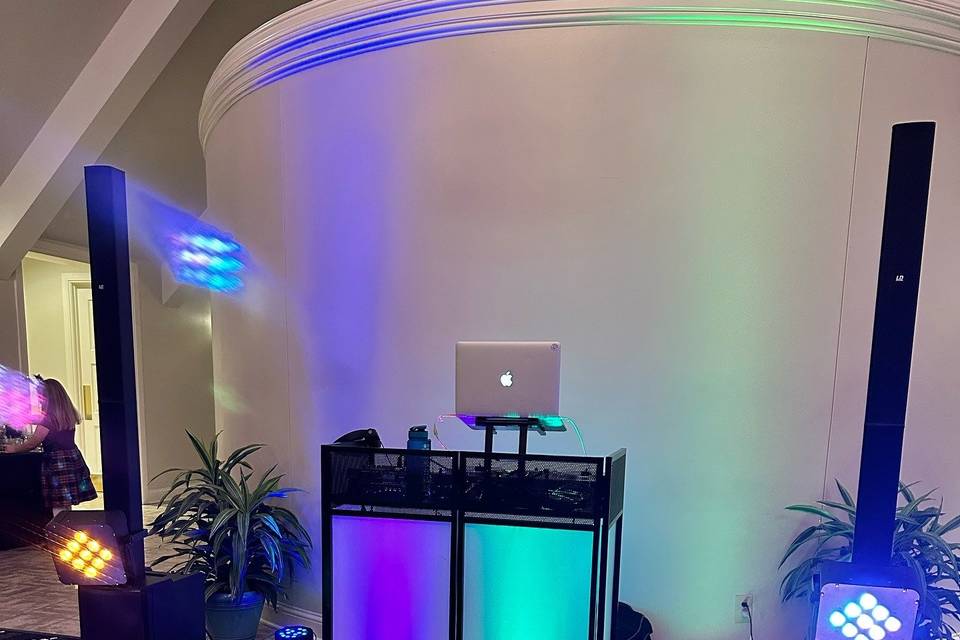 DJ Winston T