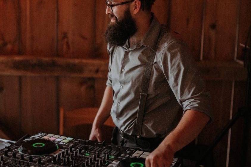DJ Winston T