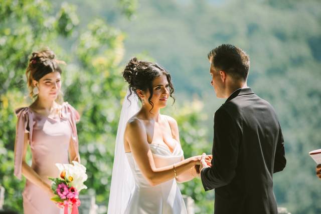 R's Events by Rebeca Sudou