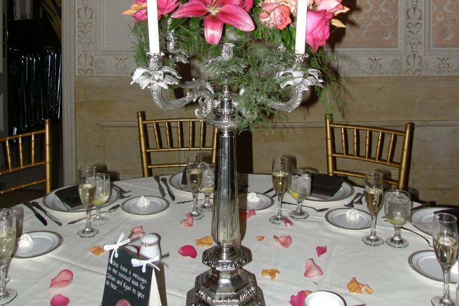 CENTRE DE TABLE TOUR EIFFEL FOREVER MARIAGE  Decoration table, Centre de  table, Decoration