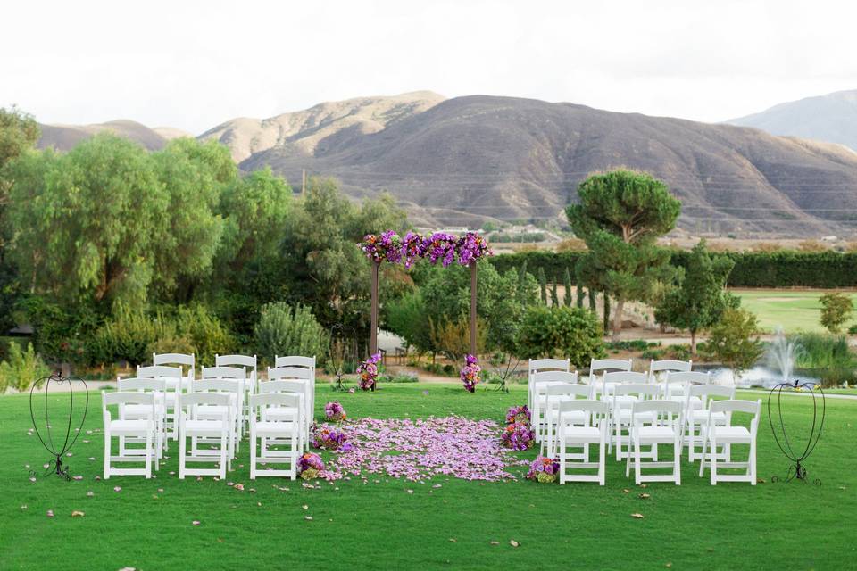 Victoria's Garden - Flowers - Anaheim, CA - WeddingWire