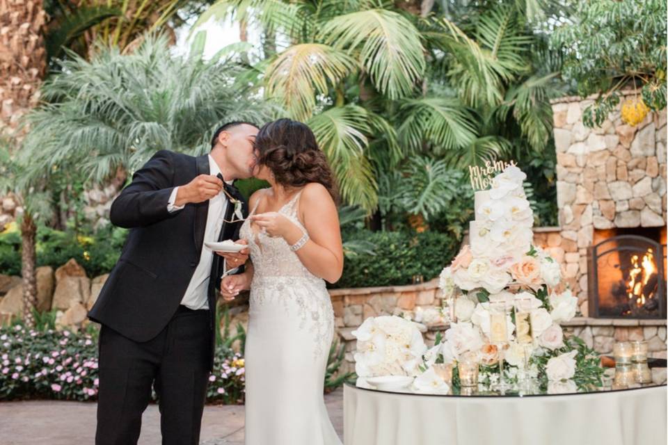 Victoria's Garden - Flowers - Anaheim, CA - WeddingWire