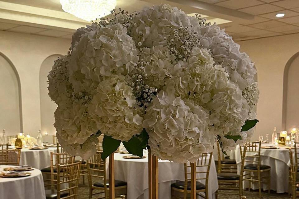 Elegant Table Decor