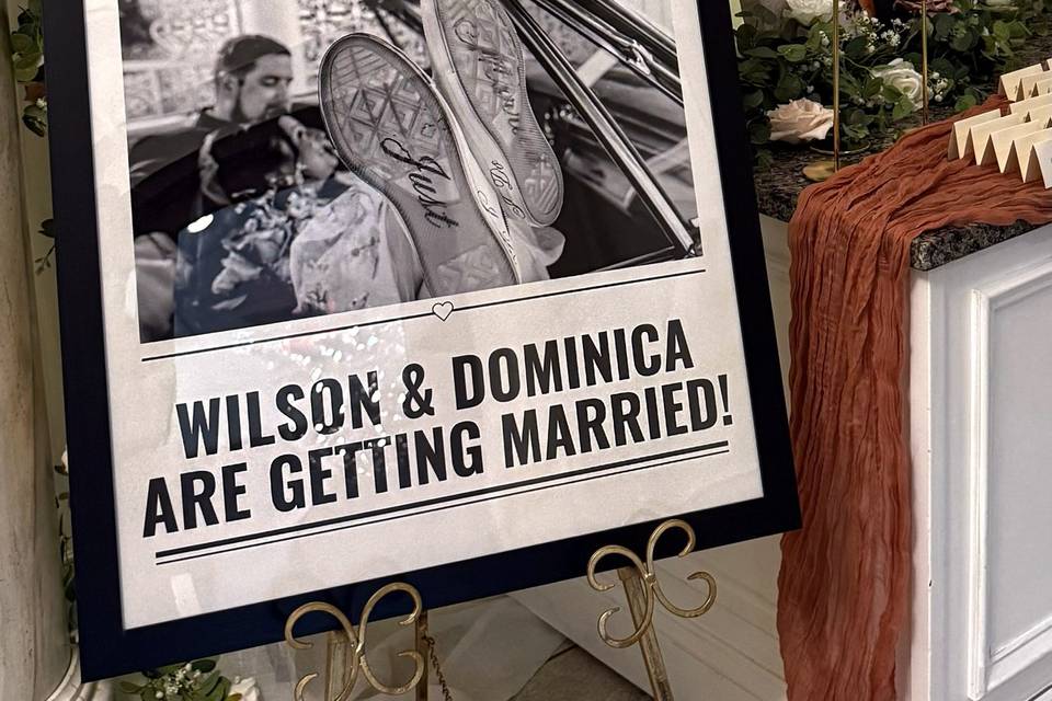 Close Up Welcome Sign