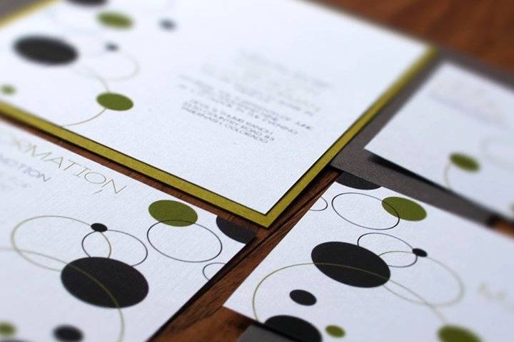 Modern Circle Invitation Suite