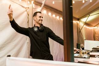 Full Circle Wedding DJs