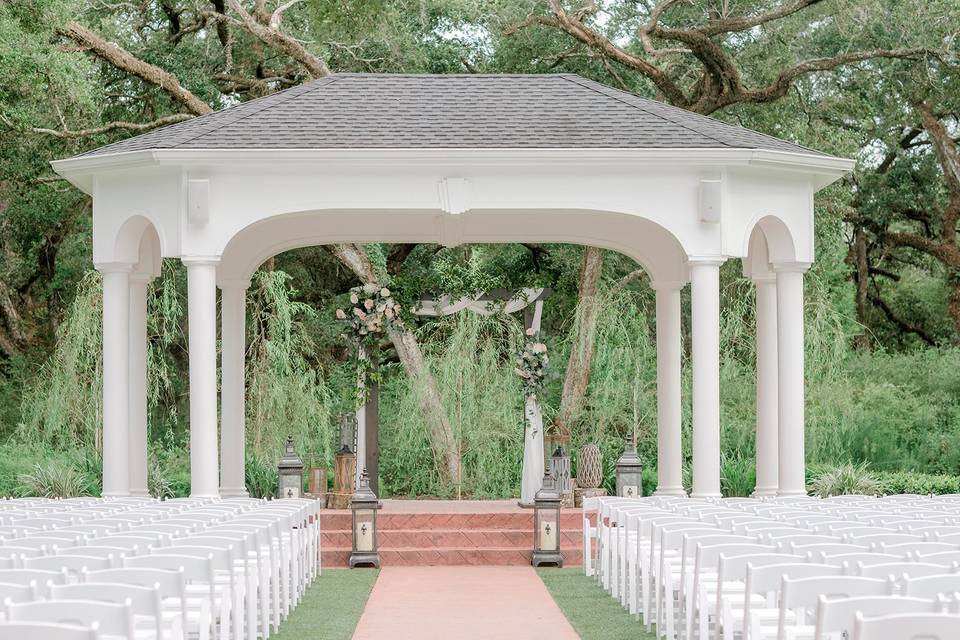 Magnolia Manor - Ceremony site