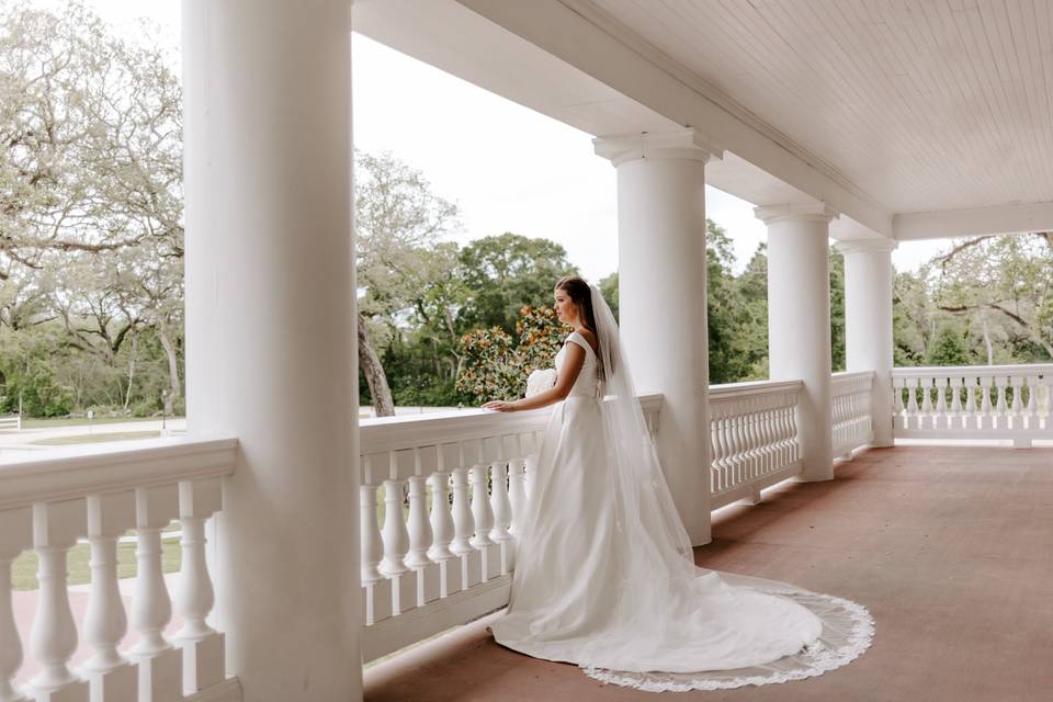 Magnolia Manor Balcony