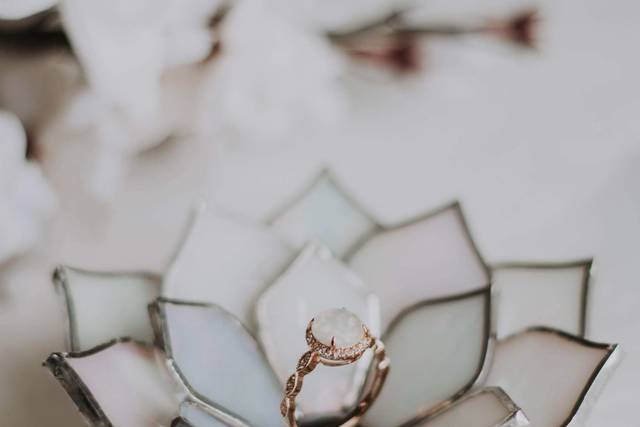 Stained glass ring holder