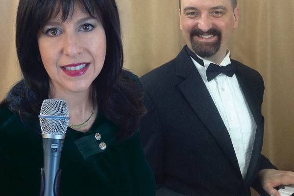 Wedding ceremony music, vocalist and pianist performed at over 400 Twin Cities weddings. Diane Martinson Music.