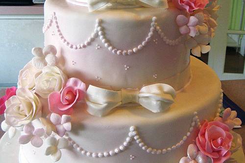 Sweet Lisa's Exquisite Cakes