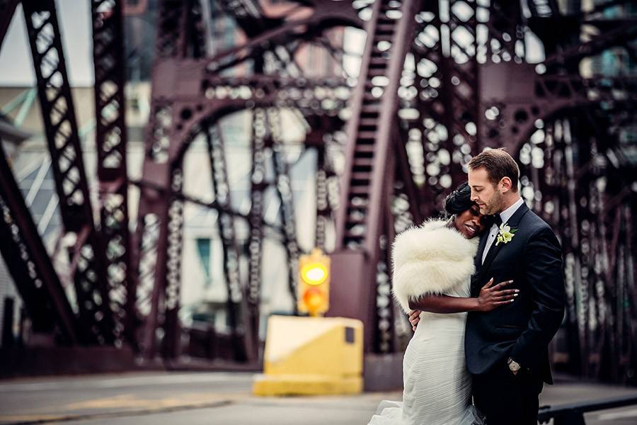 La Salle bridge wedding photo