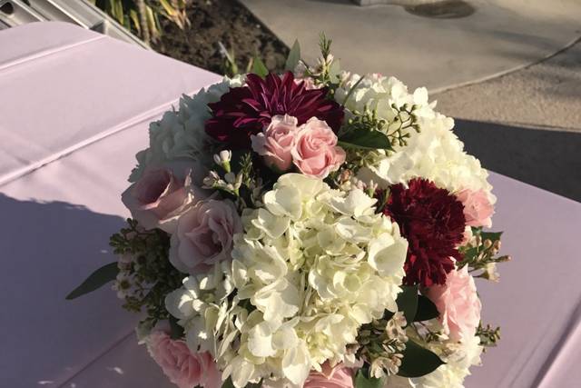 Floral centerpiece