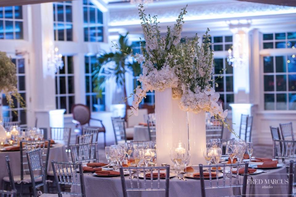 Raised floral centerpiece and place cards