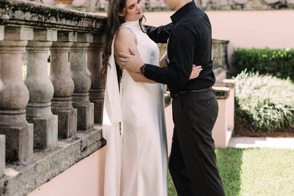 Ringling courtyard couple