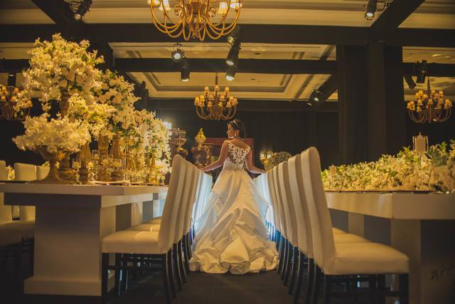 Indira Fodor Wedding Planner