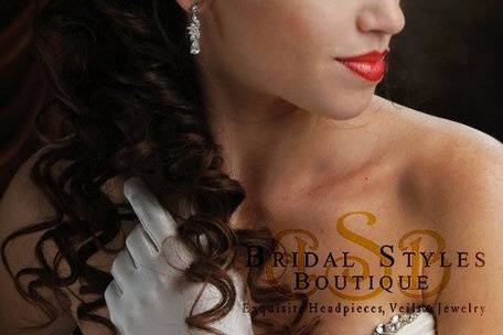 Bridal headpiece by Bridal Styles Boutique