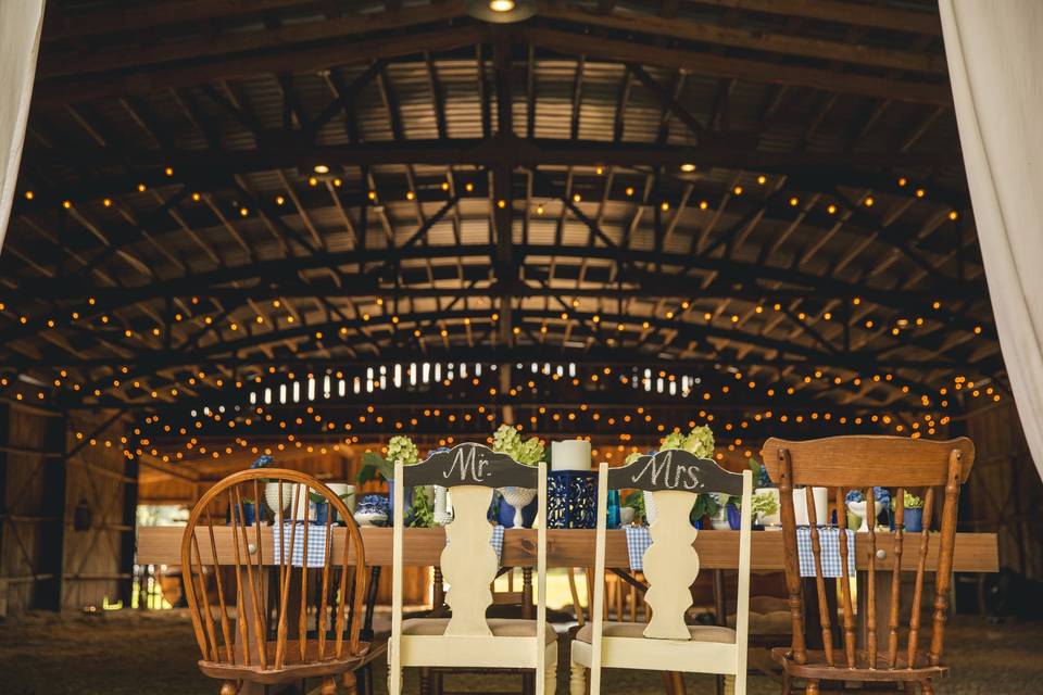 Farm table at little herb house barn